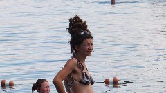 weird hair-do; Taughannock State Park NY;