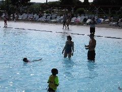 Katherine McDougal Wheeler McCandless; Ellery Kate Wheeler; Roseland water park; wave pool