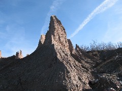 Chimney Bluffs State Park