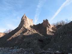 Chimney Bluffs State Park