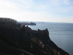 Chimney Bluffs State Park
