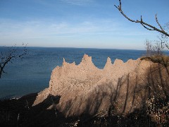 Chimney Bluffs State Park