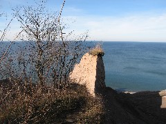 Chimney Bluffs State Park