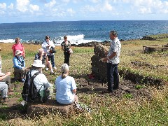 Sergio Rapu; Tahai; Easter Island