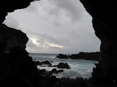 Easter Island; Orongo; Hike; AnaKai Tangata Cave