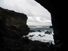 Easter Island; Orongo; Hike; AnaKai Tangata Cave