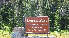 sign Logan Pass
Continental Divide
Elevation 6646 Ft 2025 Mt