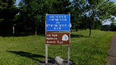 IAT
sign Interlink Trail to Gandy Dancer Trail and City of Saint Croix Welcome
Ice Age natonal Scenic Trail