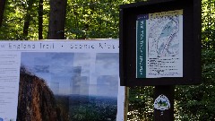 sign NewEngland Trail Scenic Kiosk
NET; M&M Trail; Mt Tom State Reservation, MA